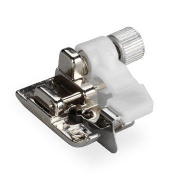 Snap-on sewing machine foot