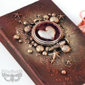 Finnebair antique brilliance journal with heart pendant