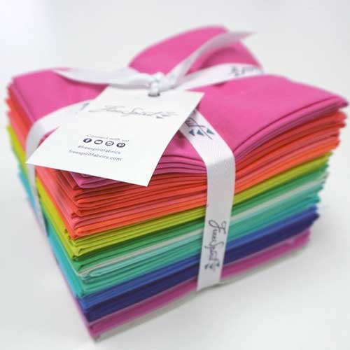 Tula Pink Solids Fat Quarter Bundle by Tula Pink for fashion Free Spirit (fb1fqtp.solid)