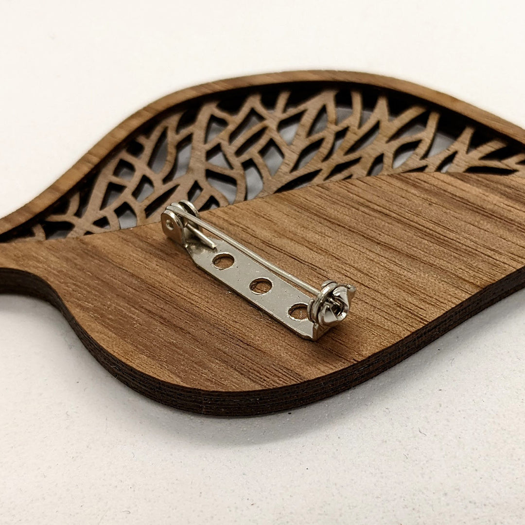 Wooden leaf brooch with pin detail