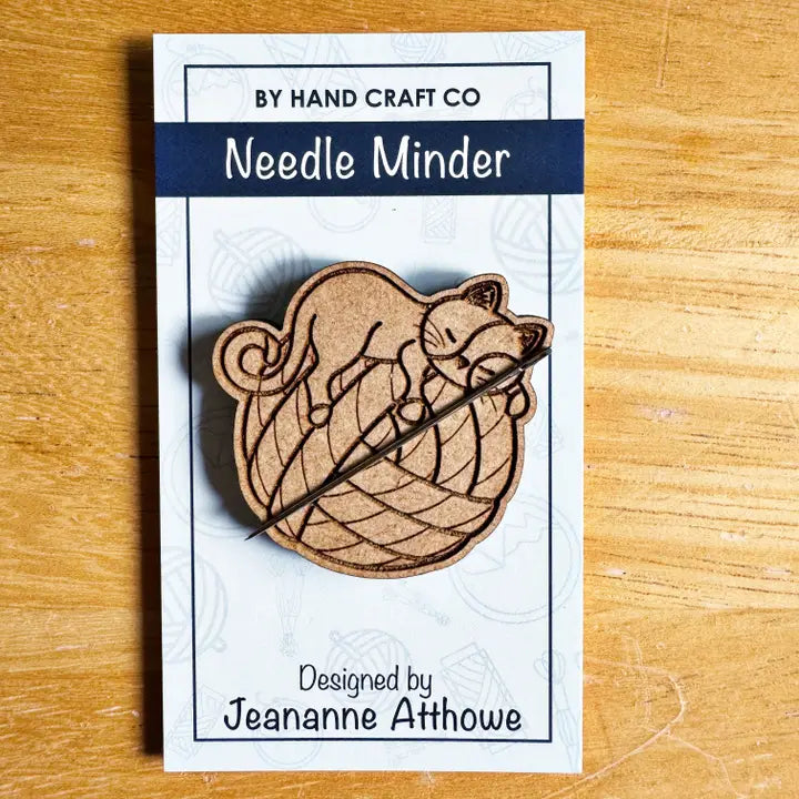 Cat Wooden Needle Minder
