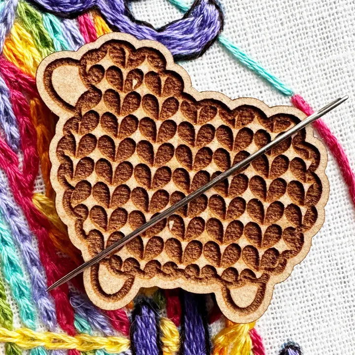 Sheep Wooden Needle Minder