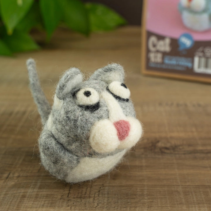 Cat Needle Felting Kit by Woolbuddy
