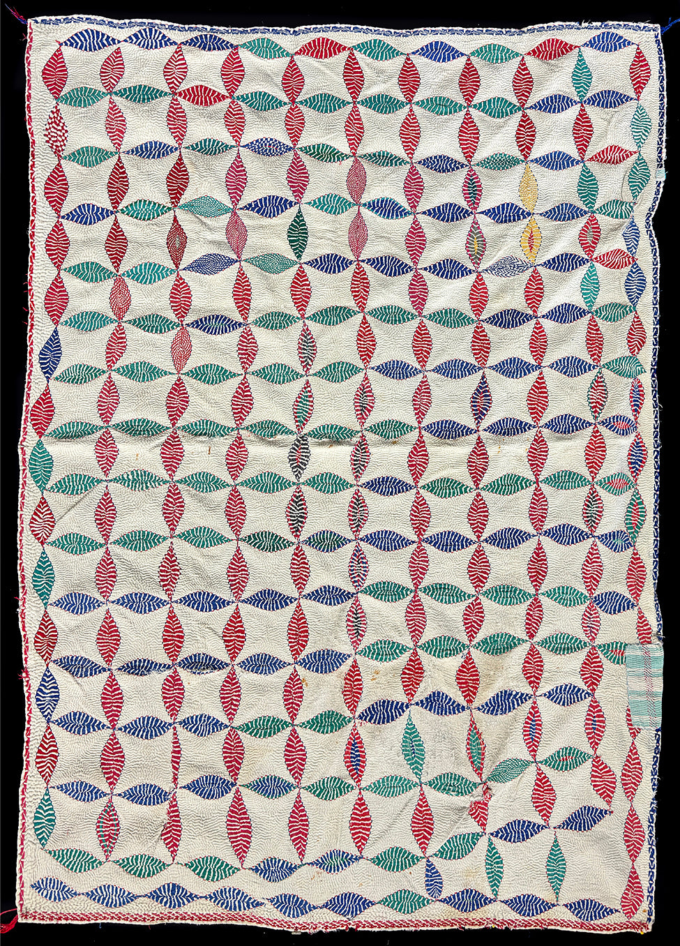 Vintage Kantha Blanket | Geometric Leaf Diamond Lattice | West Bengal India