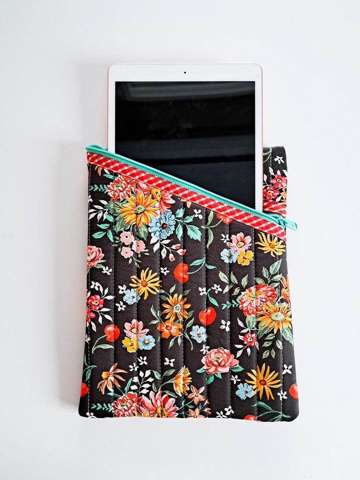 Floral iPad sleeve with red zipper