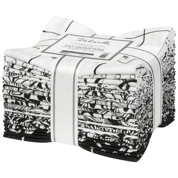 F0572217 Black & White Fat Quarter Fabric Bundle