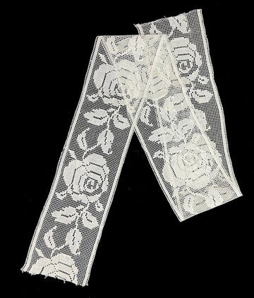 Antique Lace Trim - Large Roses 4 x 39in Antique Lace Trim - Large Roses 4 x 39in