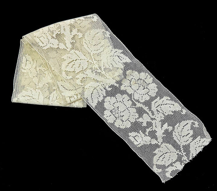 Antique Lace Trim - Daisies 4.75 x 54in Antique Lace Trim - Daisies 4.75 x 54in