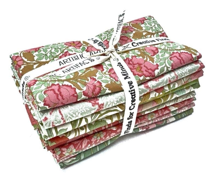 Tilda Songbird Fat Quarter Bundle (Greens/Pinks) (10 pcs) Tilda Songbird Fat Quarter Bundle (Greens/Pinks) (10 pcs)