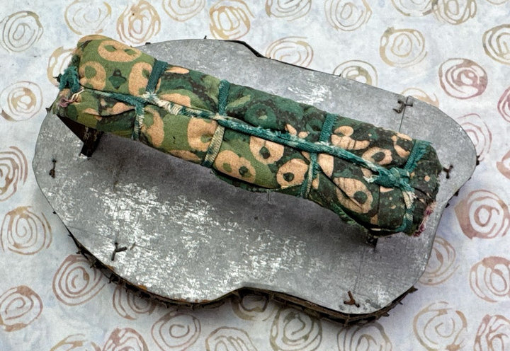 J92 Indonesian Handmade Copper Tjap Dot Swirl 1