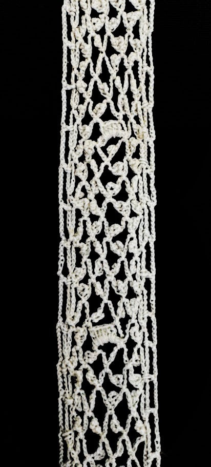 Antique Lace Trim - Knots 1"