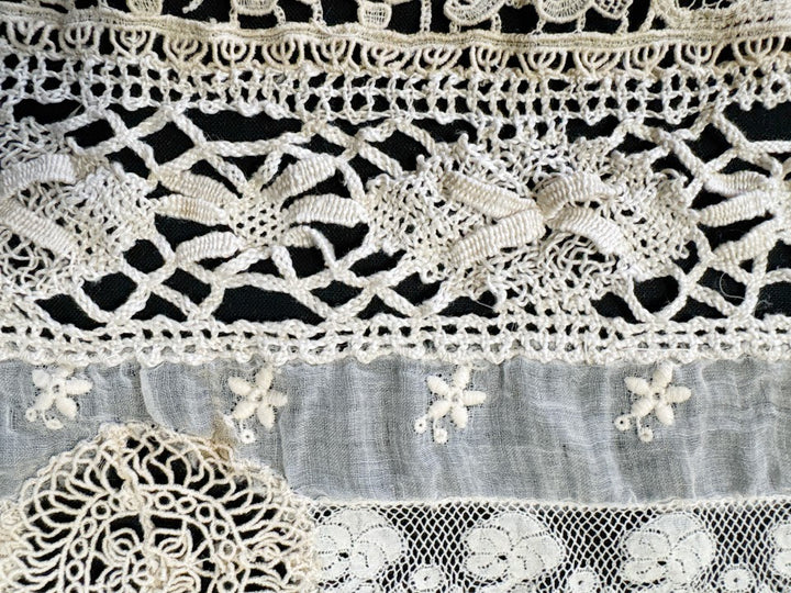 Antique Canopy Lace