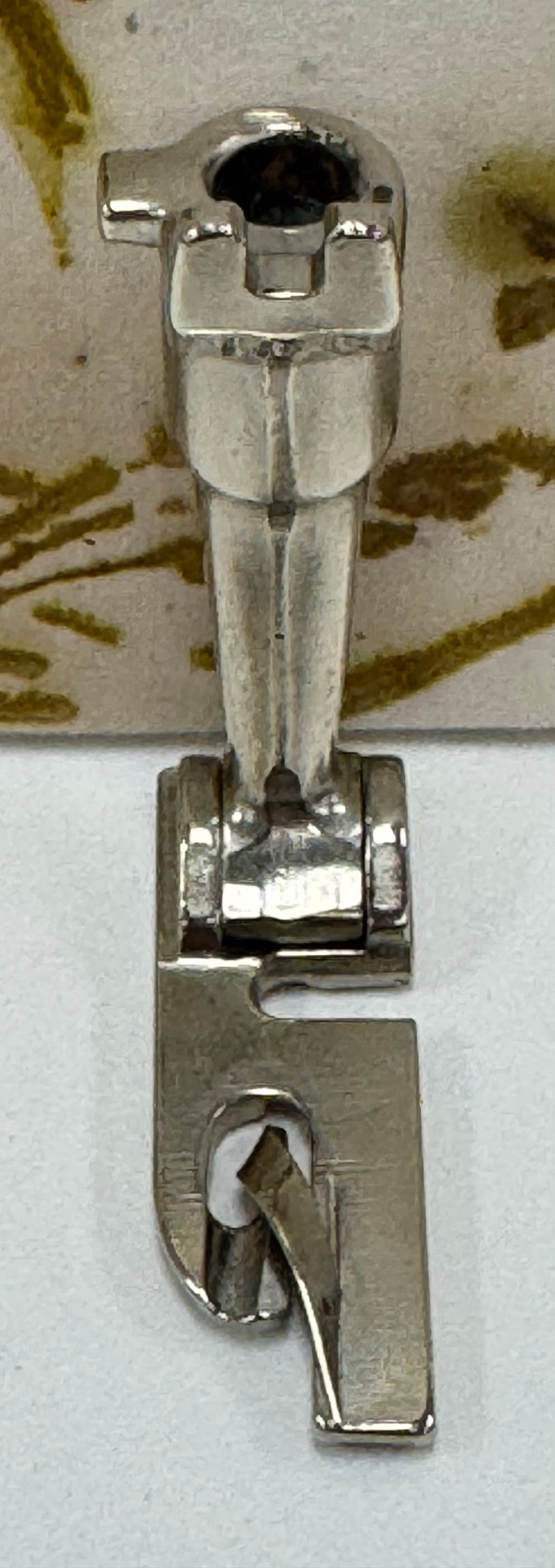 Bernina Rolled Hem Foot #166, OLD