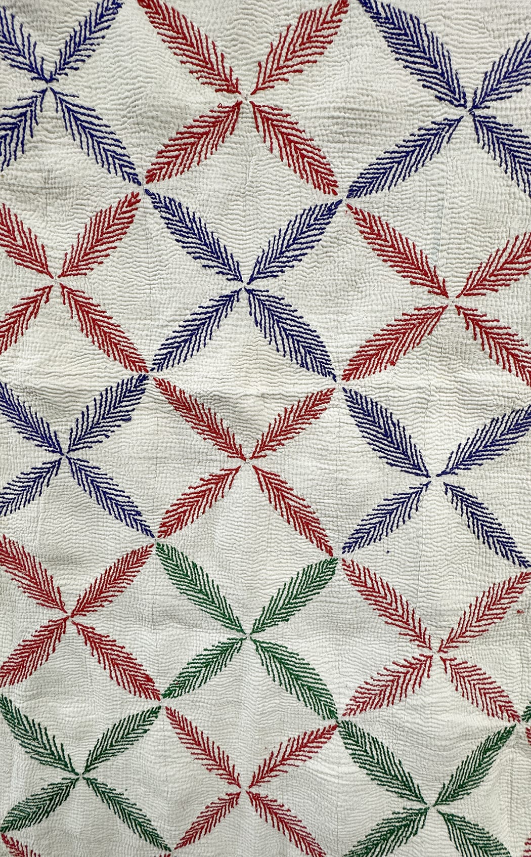 Vintage Kantha Blanket | Geometric 4- Leaf Pattern | West Bengal India Vintage Kantha Blanket | Leaf Diamond Lattice | West Bengal