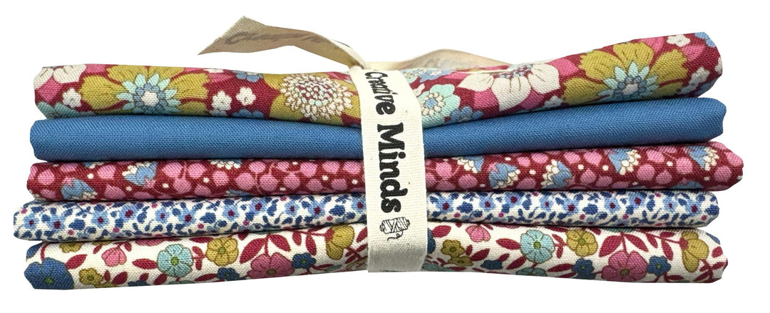 Tilda Wallflower and more II Fat Quarter Bundle (5 pcs) Tilda Wallflower and more II Fat Quarter Bundle (5 pcs)