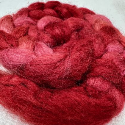 Red Queen Tussah Silk Roving/Sliver (Limited Edition)