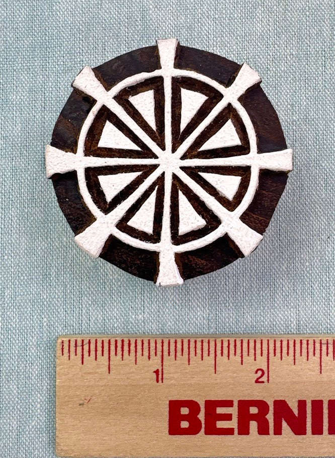 WB593 Ship Wheel Wood Block