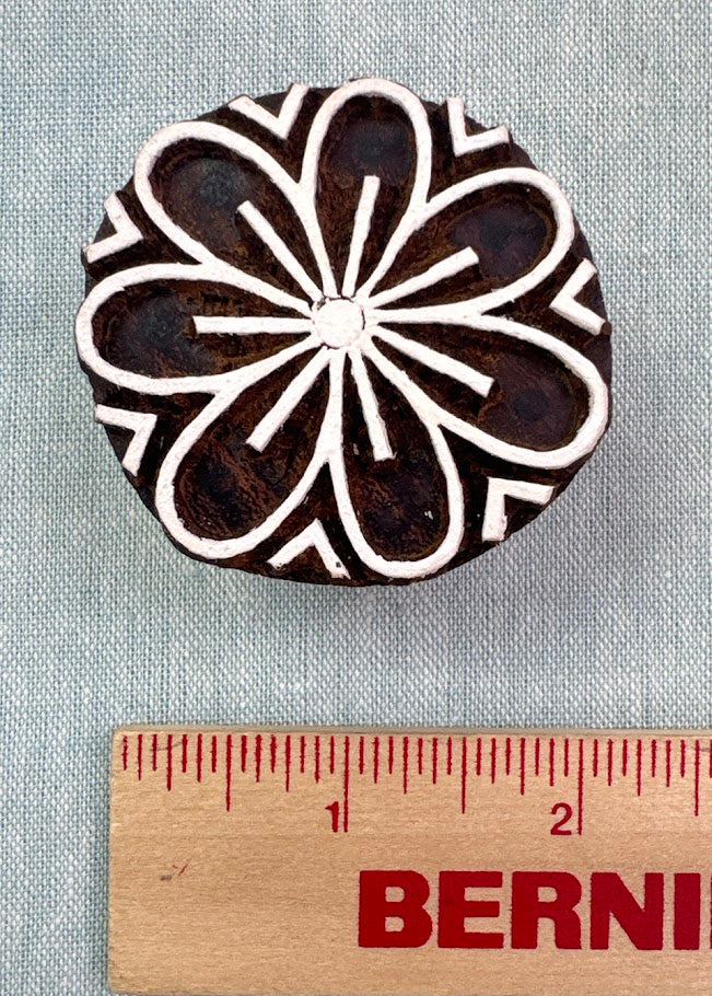 WB599 Daisy Wood Block
