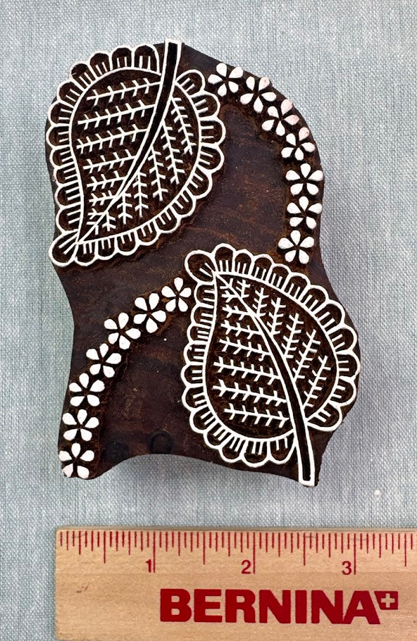 WB602 Lacy Leaves Wood Block