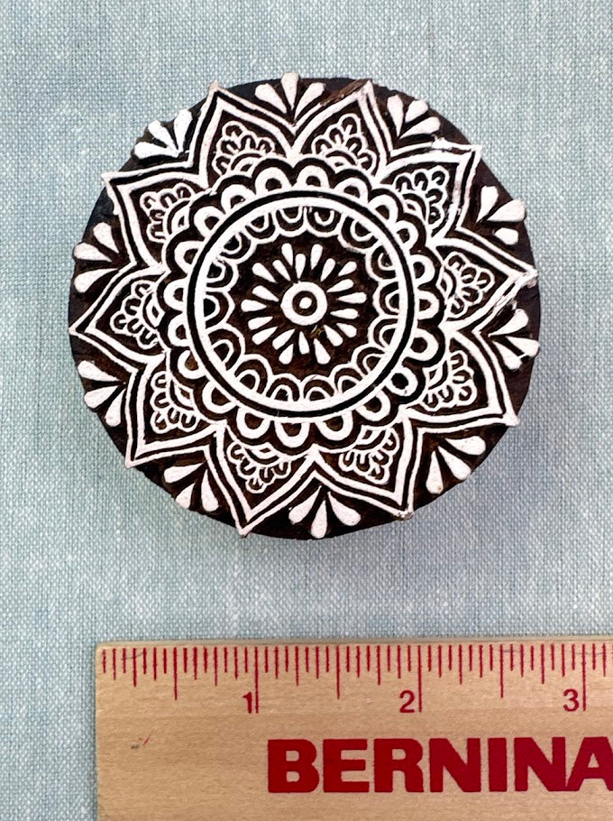 WB610 Intricate Flower Wood Block