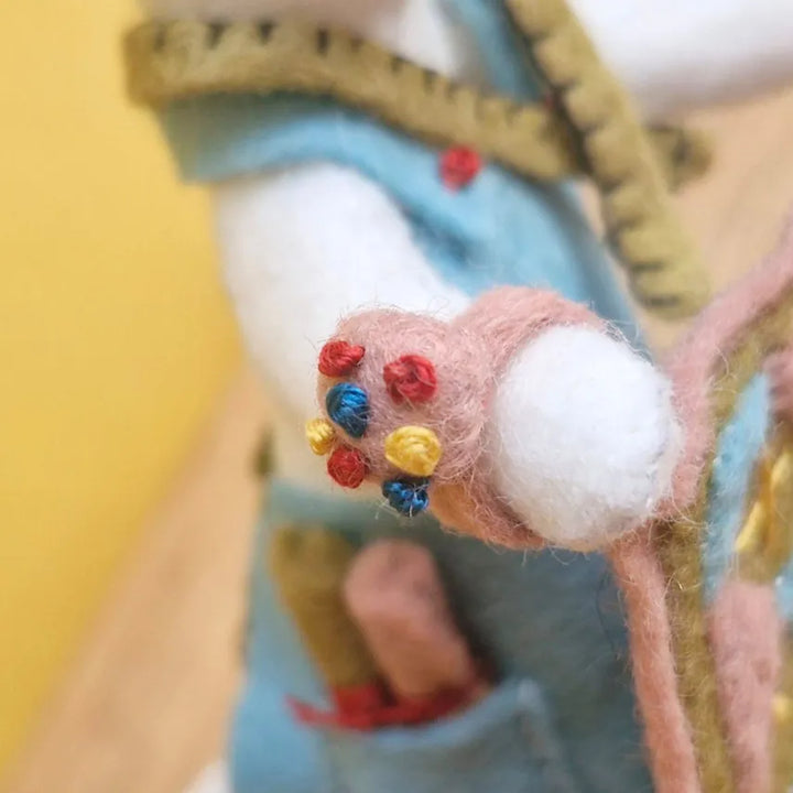 Little Mouse Makes a Quilt Felt Doll Mini Kit