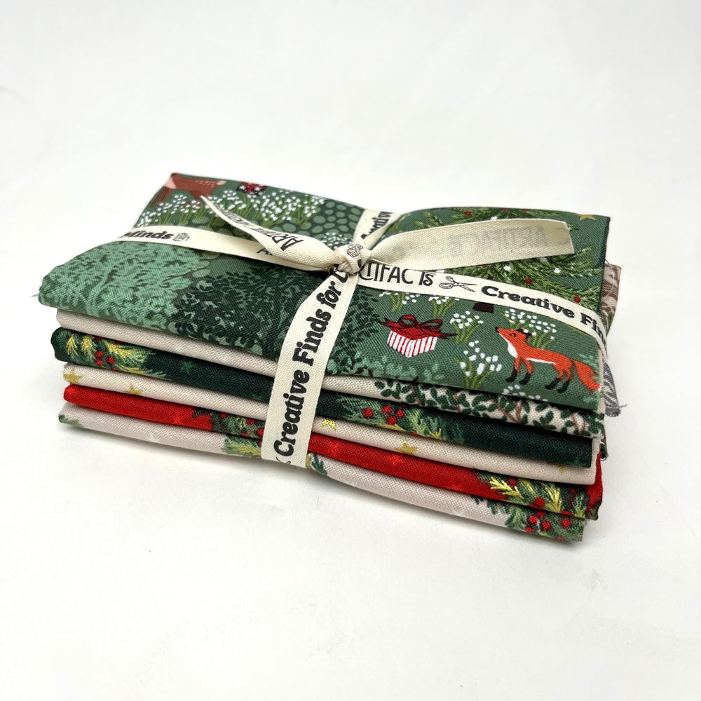 Christmas in Bluebell Wood - Fat Quarter Fabric Bundle 6pcs by Lewis & Irene