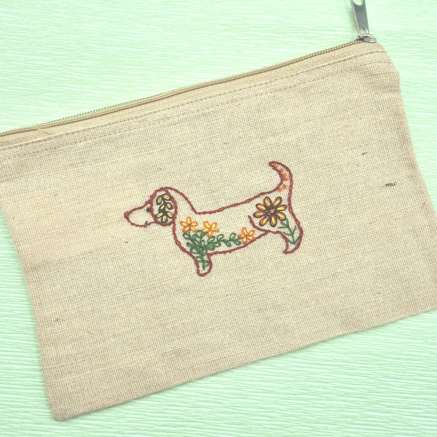 Stick and Stitch Embroidery: Folk Dogs Stick and Stitch Embroidery: Folk Dogs