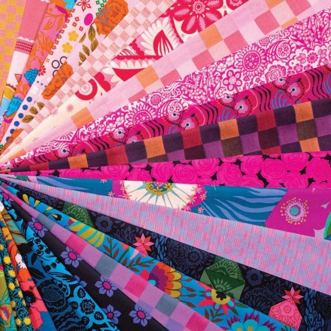 Anna Maria Colorway- Lush Fat Quarter Fabric Bundle 3 (25 pcs)