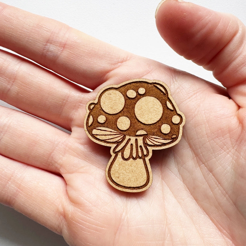 Mushroom Wooden Needle Minder