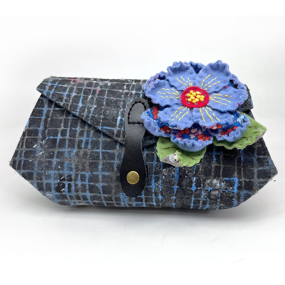 August 15: Stenciled Blooms Clutch with Jennifer Moore August 15: Stenciled Blooms Clutch with Jennifer Moore