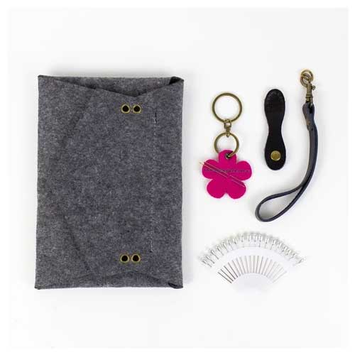 Luella Clutch Small Kit by Aster & Anne